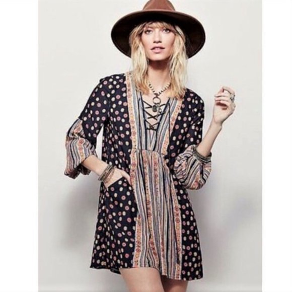 Free People Dresses & Skirts - Free People Rain or Shine Boho Long Sleeve Dress in Black Size M